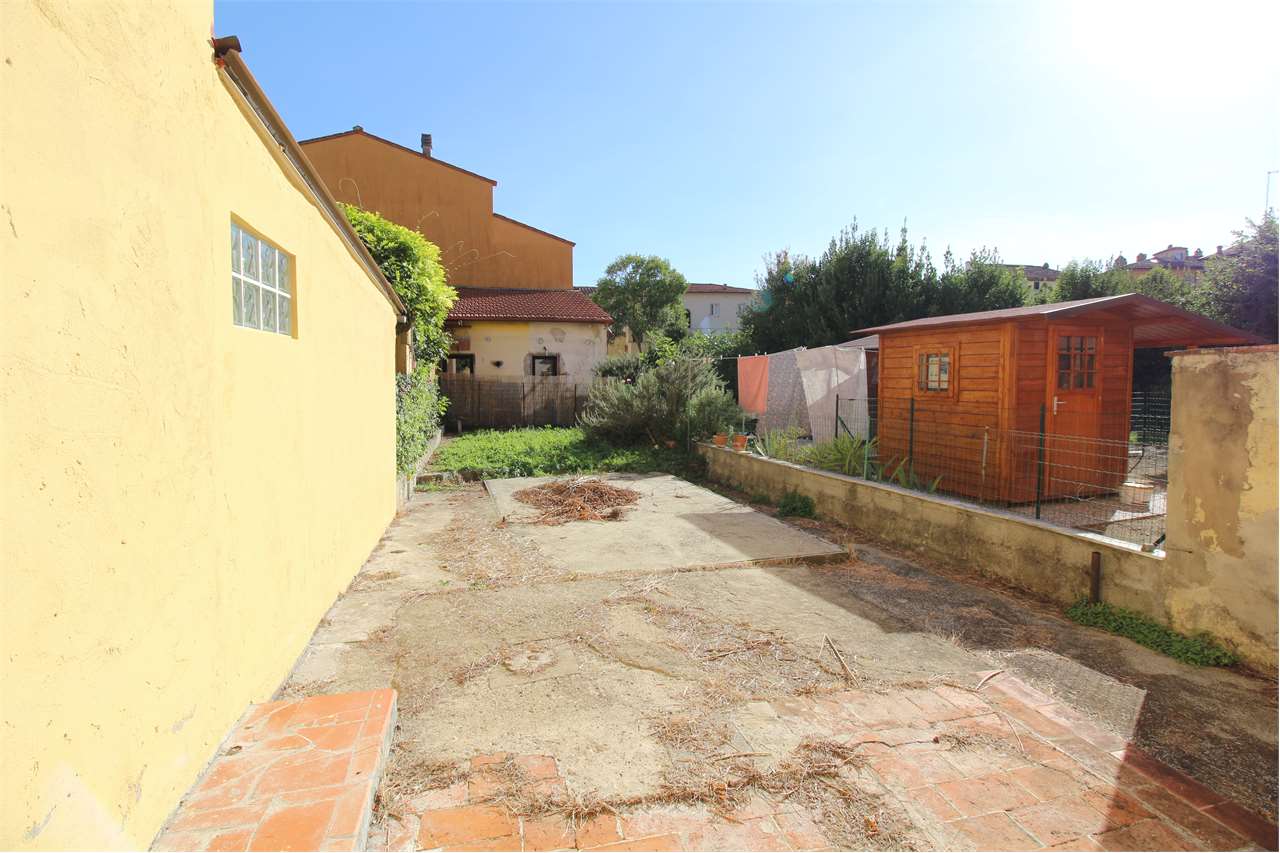 Appartamento con giardino a Bientina