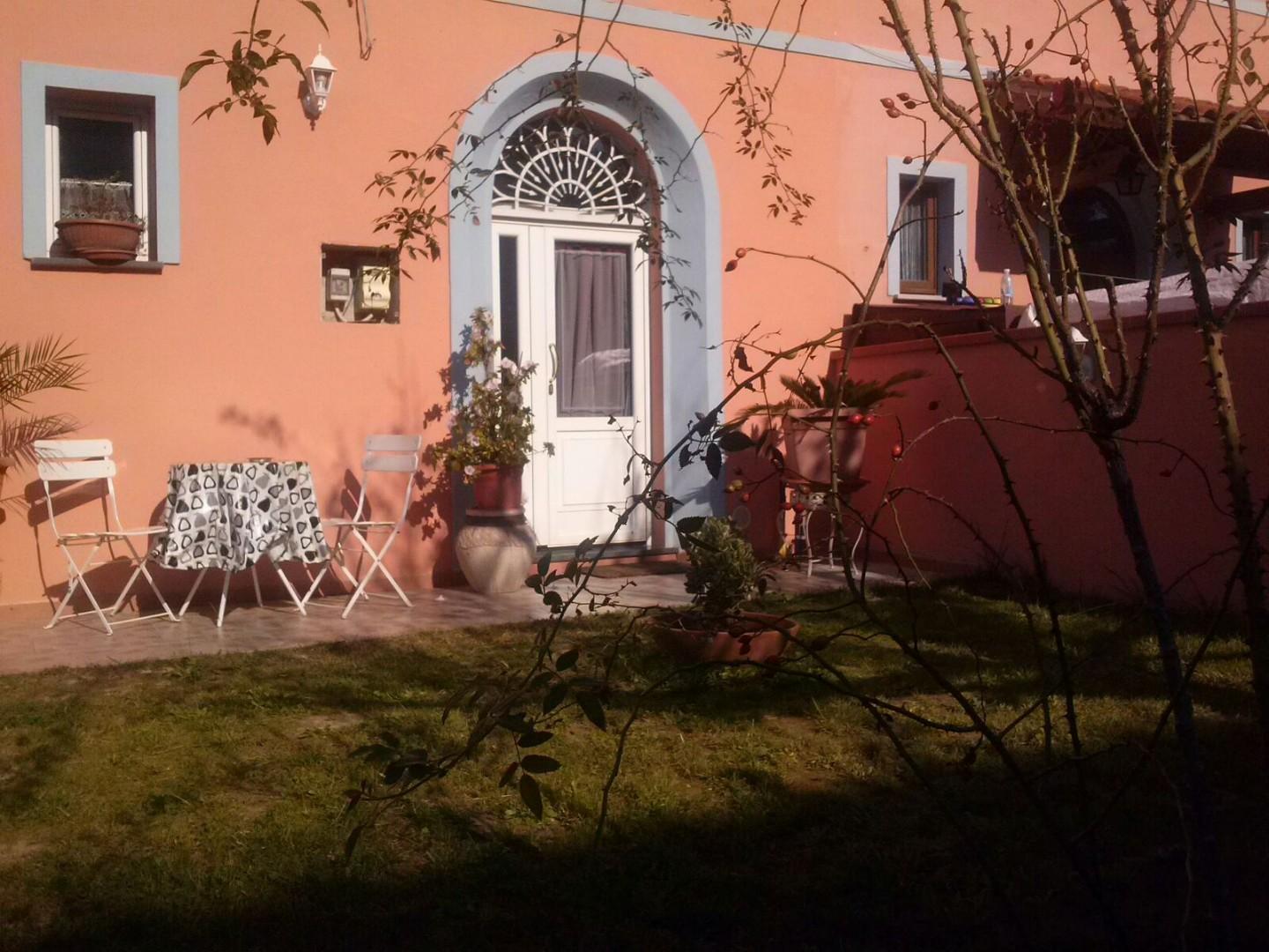 Casa indipendente con giardino, Pisa putignano no