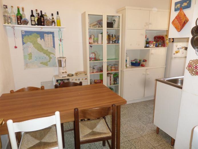 Monolocale arredato in affitto, Pisa corso italia