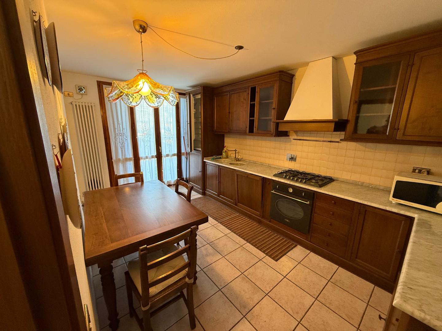 Villa con giardino a Cascina