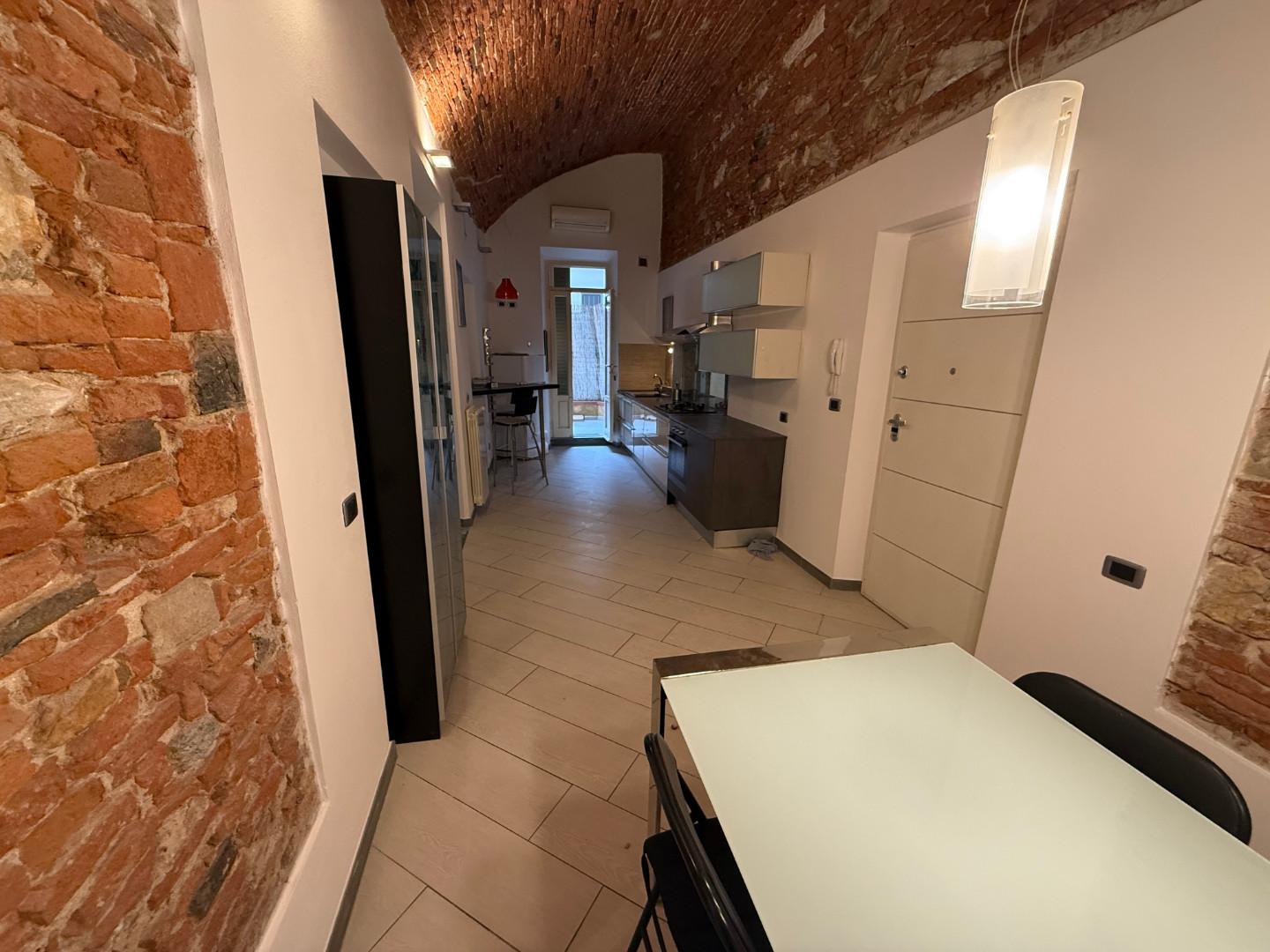 Trilocale arredato in affitto, Pisa lungarni