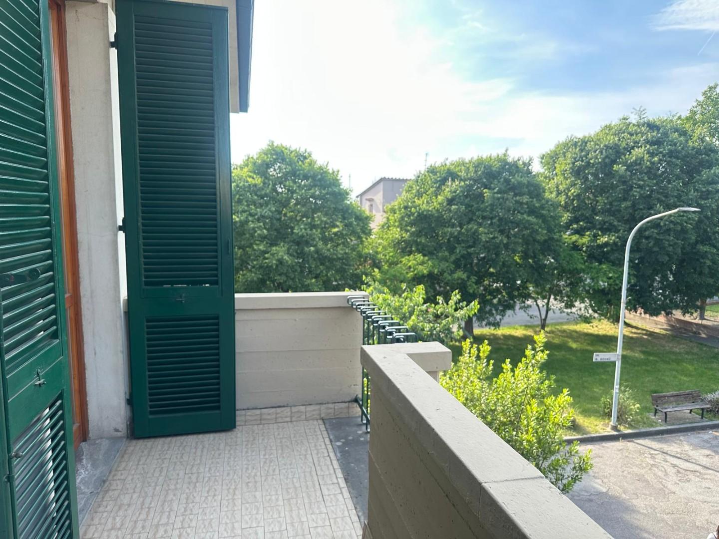 Villa Bifamiliare con terrazzi a Empoli