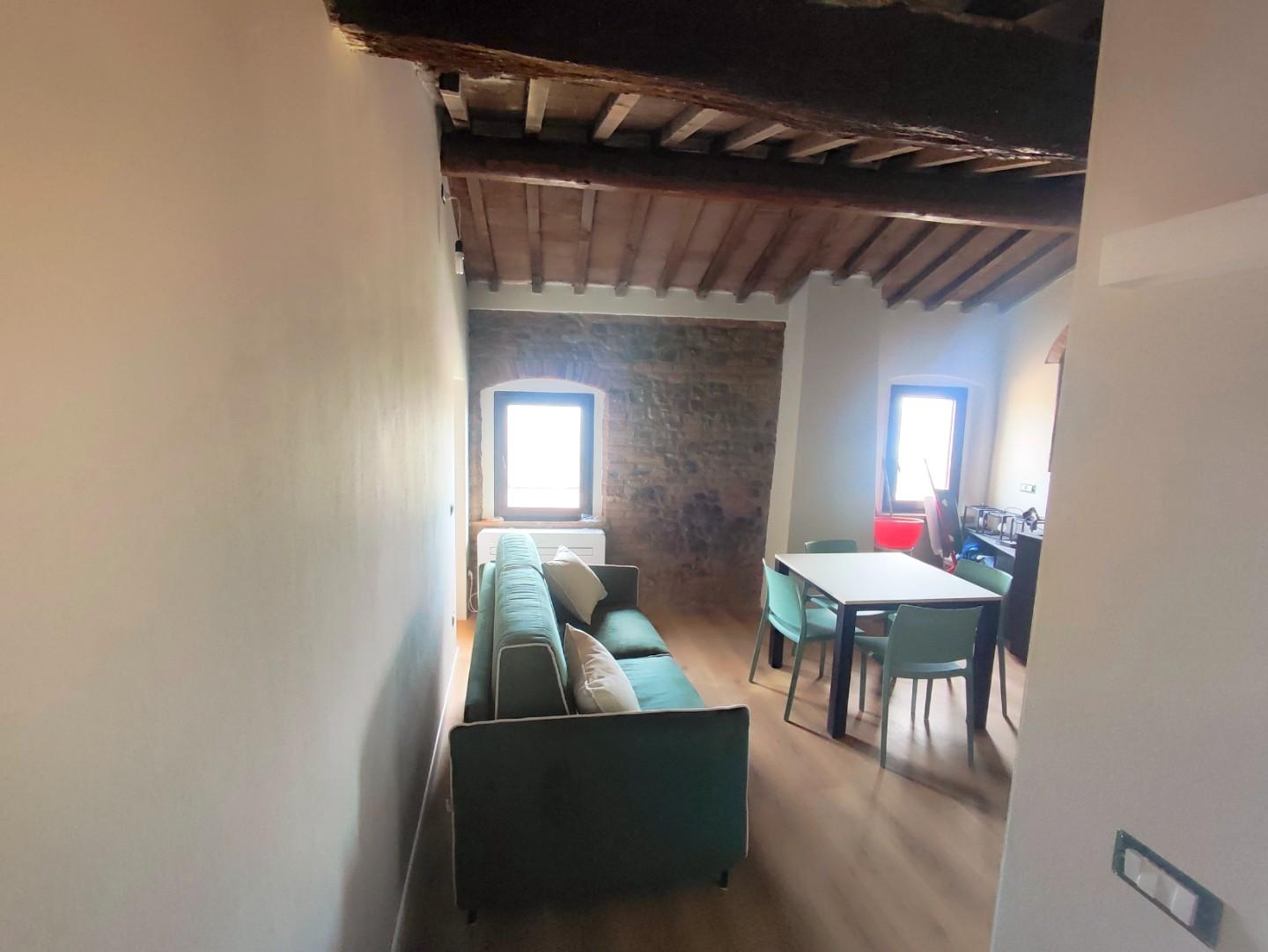 Bilocale arredato in affitto a Peccioli