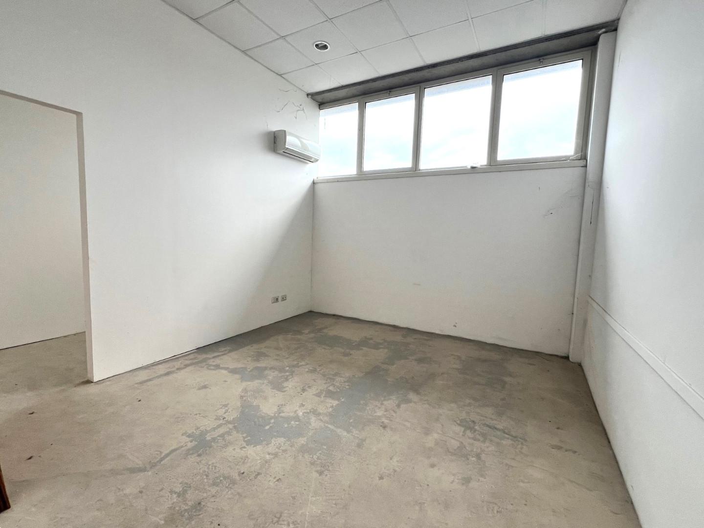 Locale commerciale in vendita a Montelupo Fiorentino