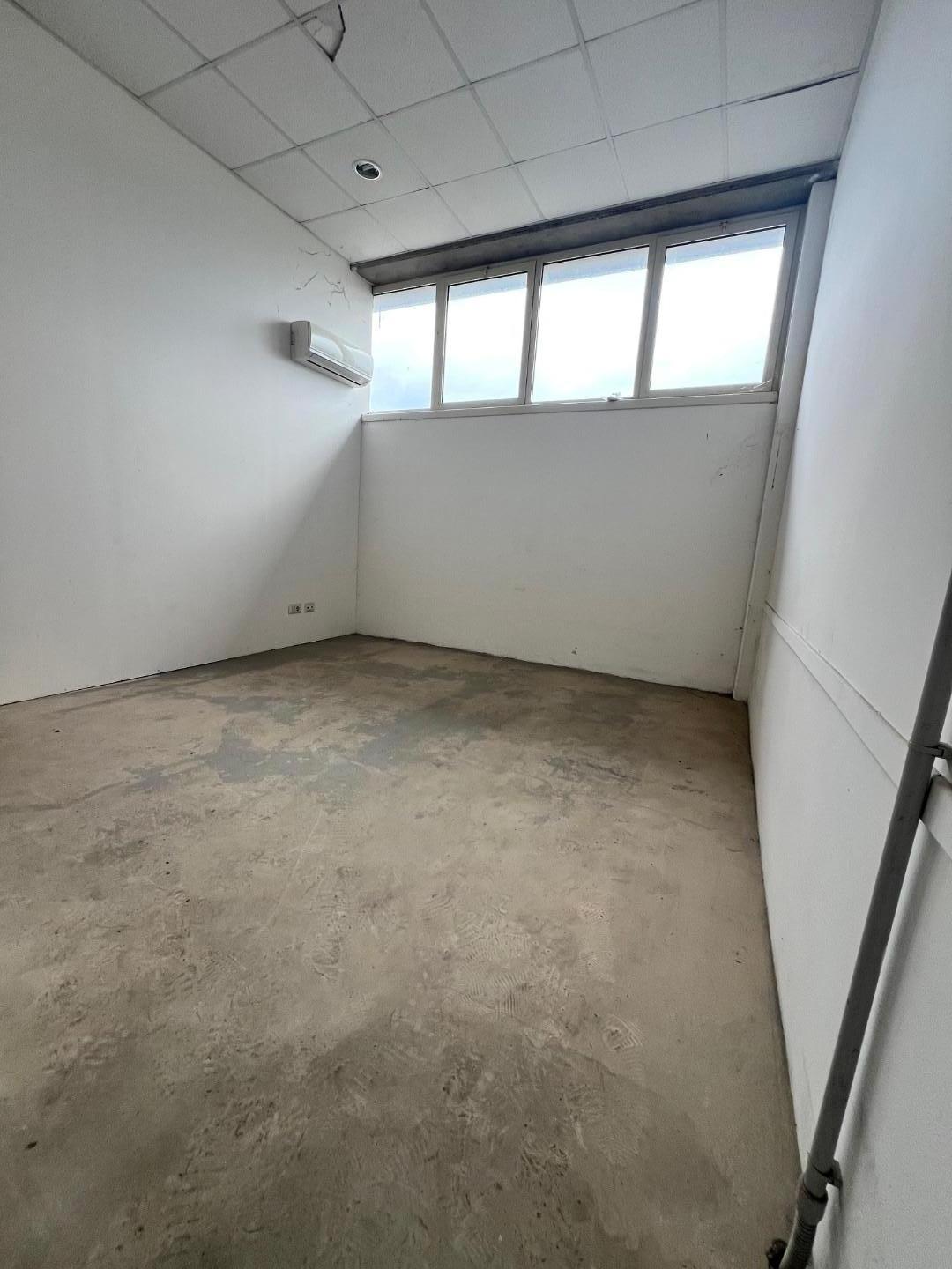 Locale commerciale in vendita a Montelupo Fiorentino