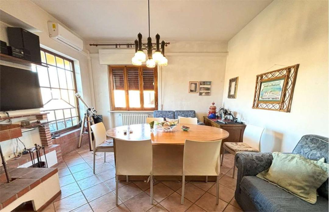 Appartamento con giardino, Bientina guerrazzi