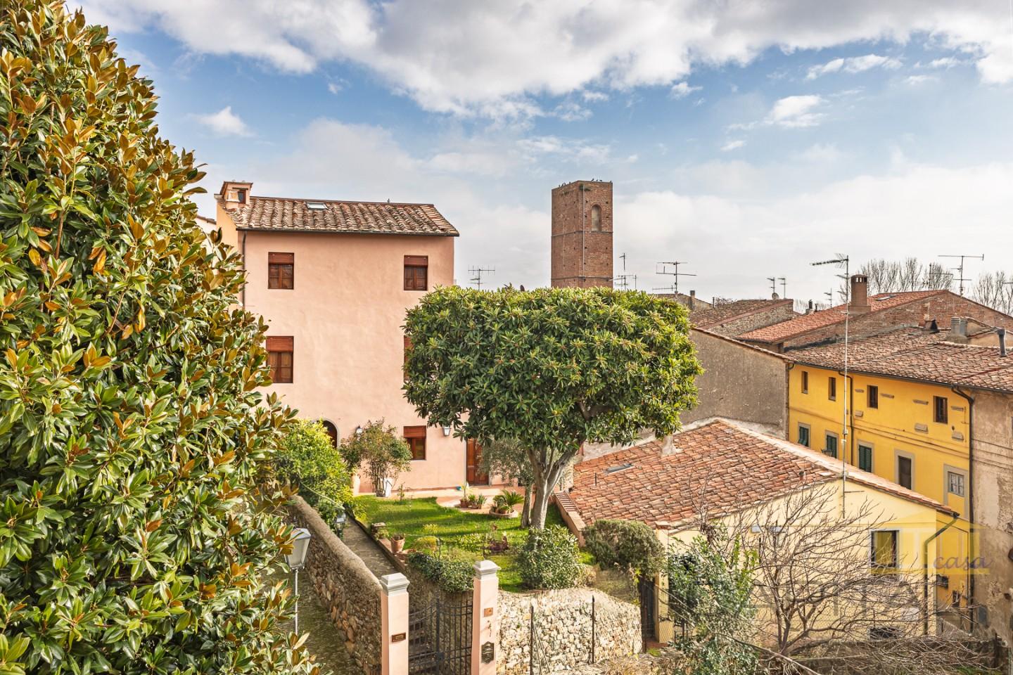 Casa indipendente con giardino a Vicopisano