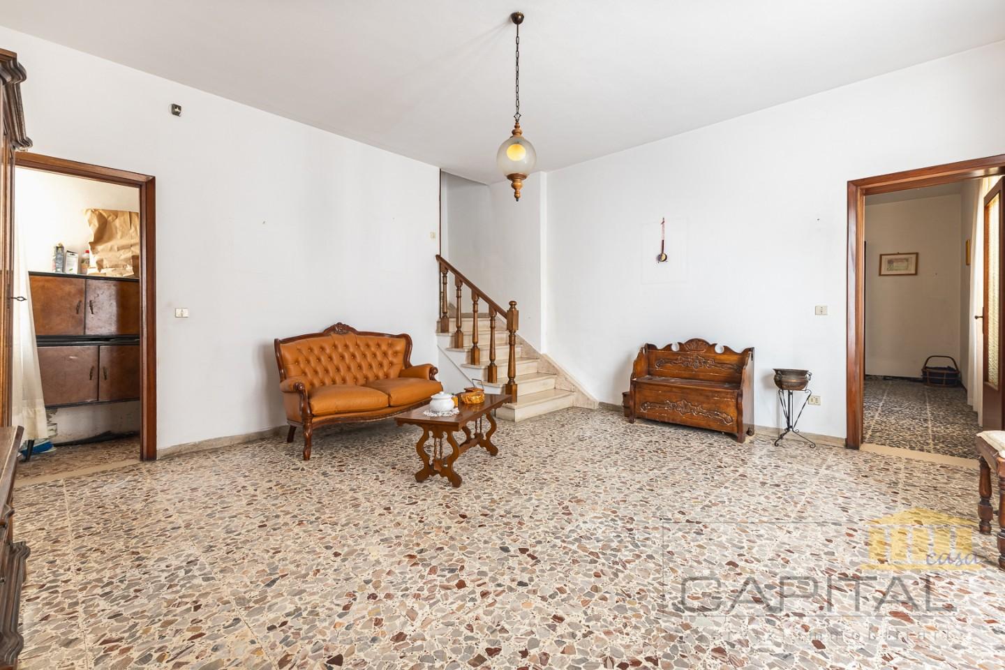 Casa indipendente con giardino a Vicopisano