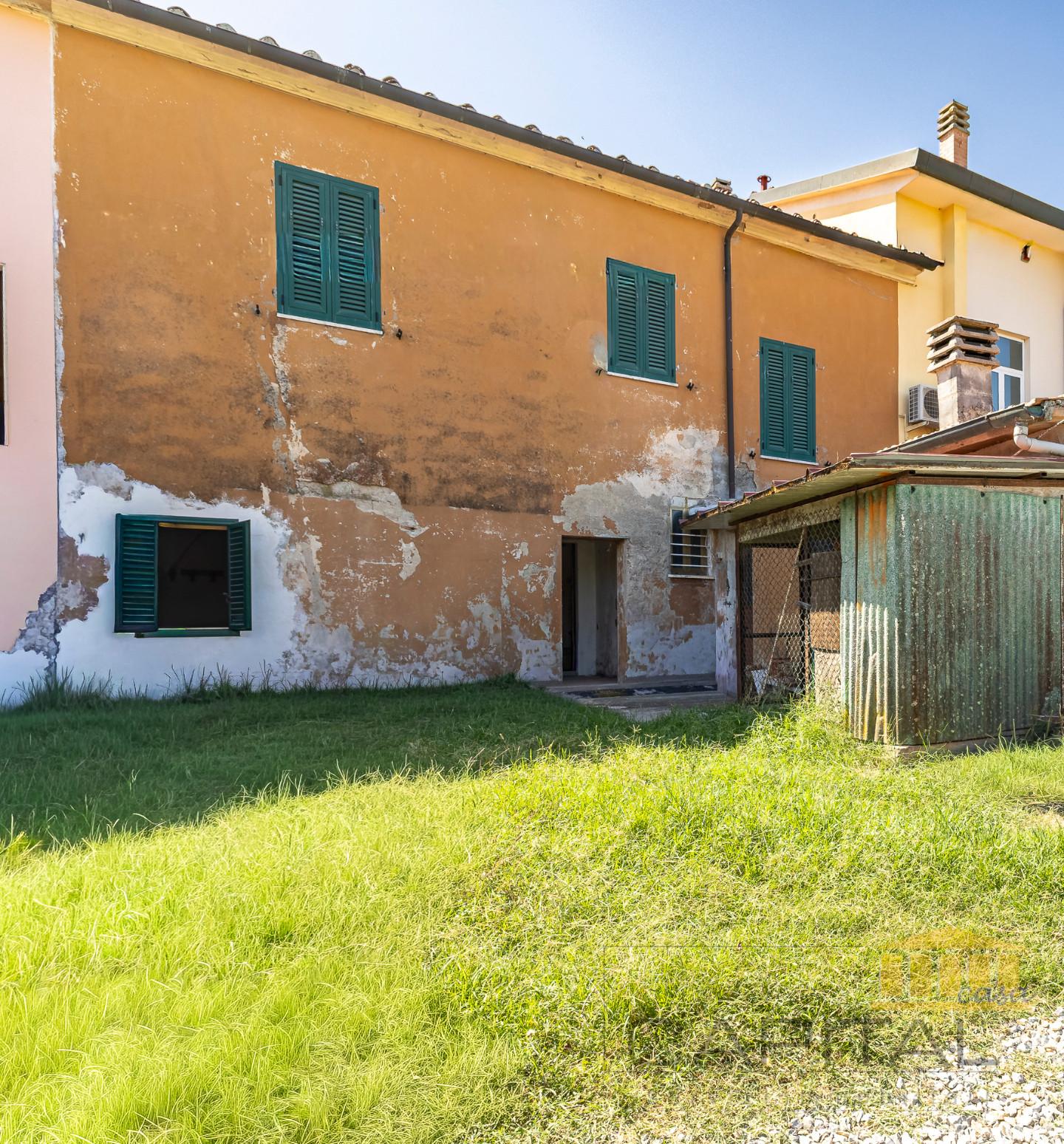 Casa indipendente da ristrutturare a Ponsacco