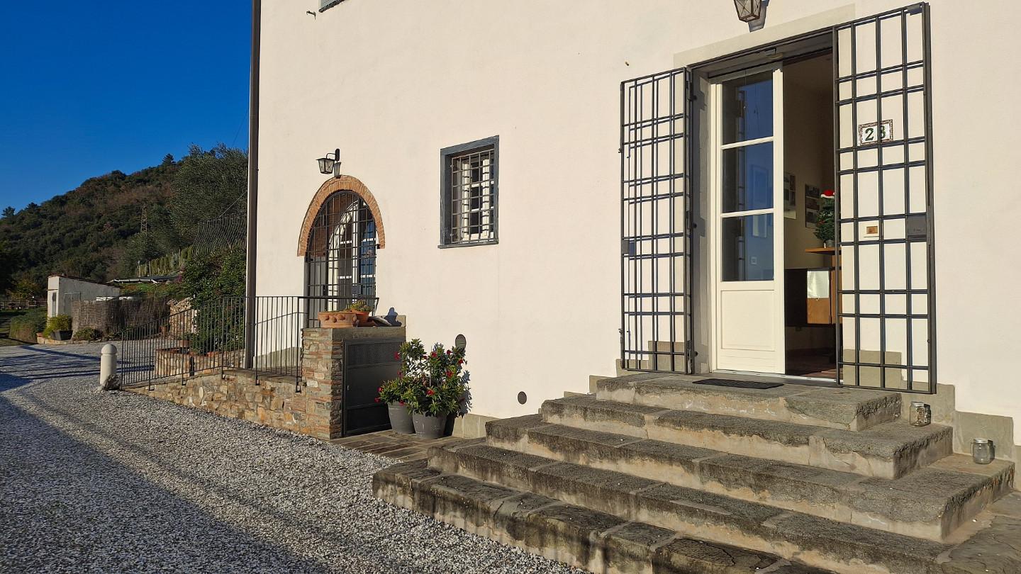 Rustico con giardino a Vecchiano