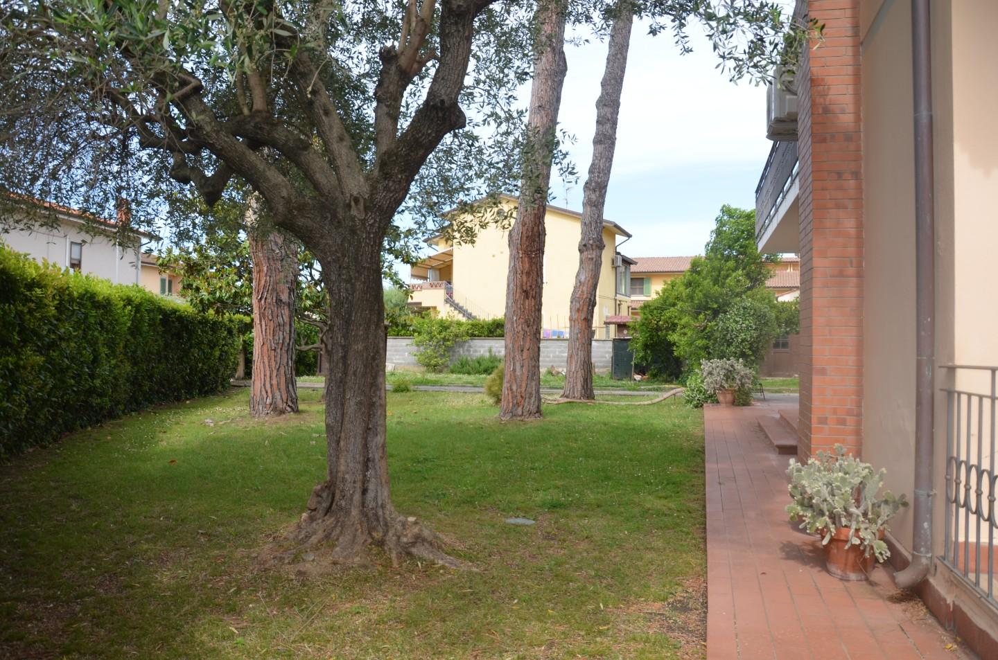 Villa con giardino, San Giuliano Terme pontasserchio