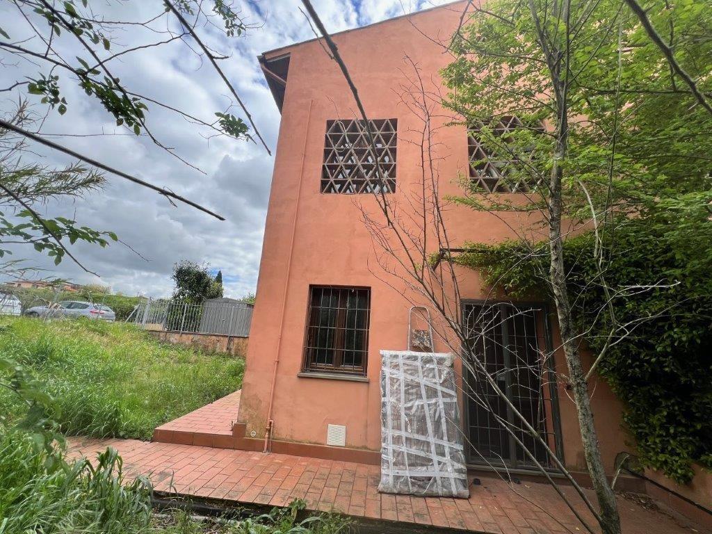 Casa indipendente con giardino, Empoli pianezzoli