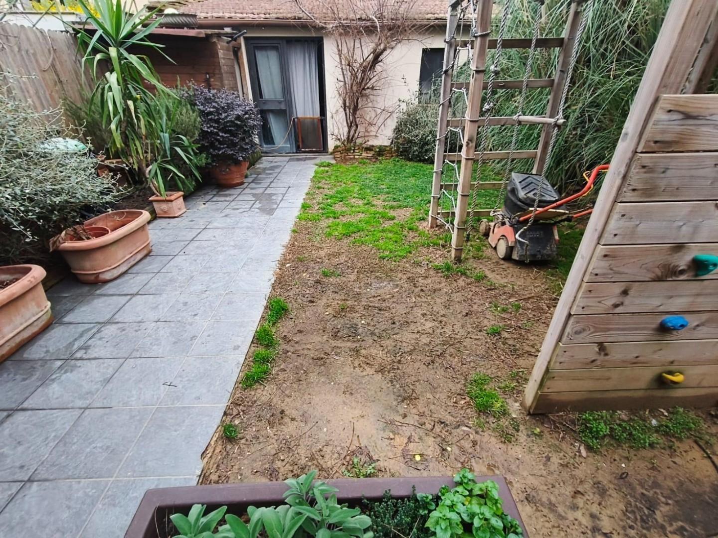 Casa indipendente con giardino a Empoli