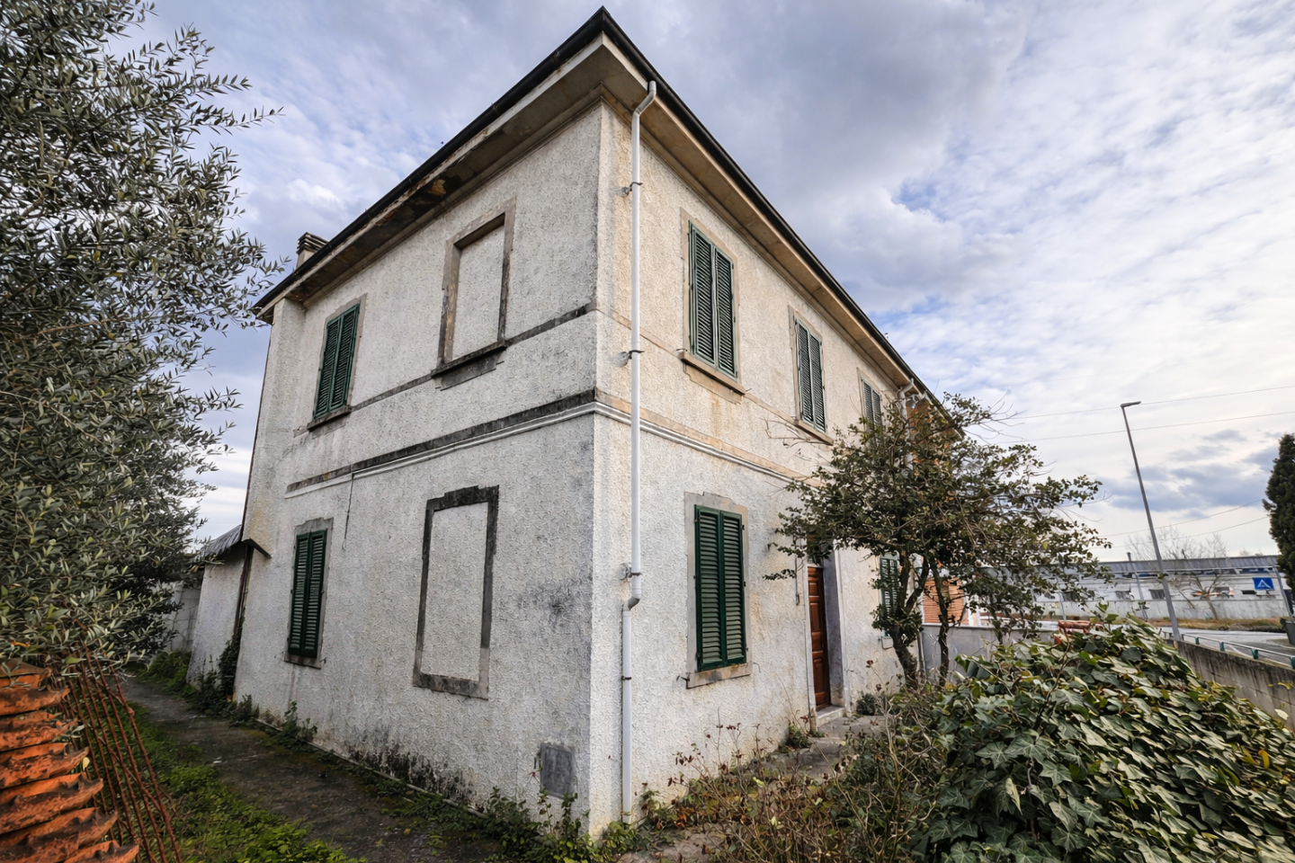 Casa indipendente con giardino a Pontedera