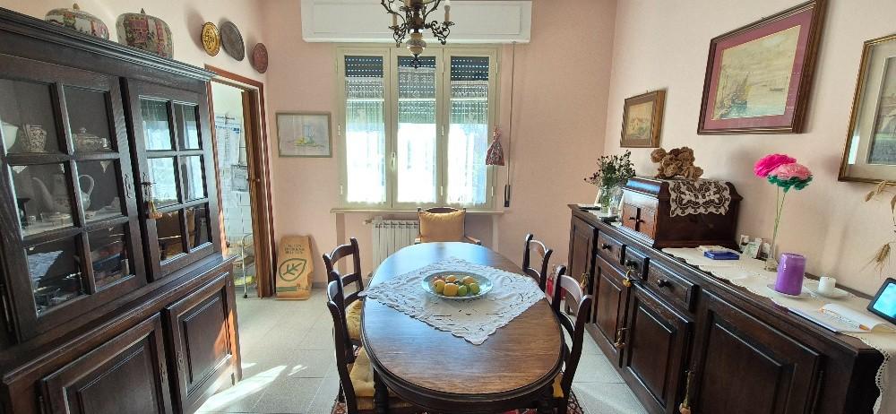 Quadrilocale con giardino, Cascina montione