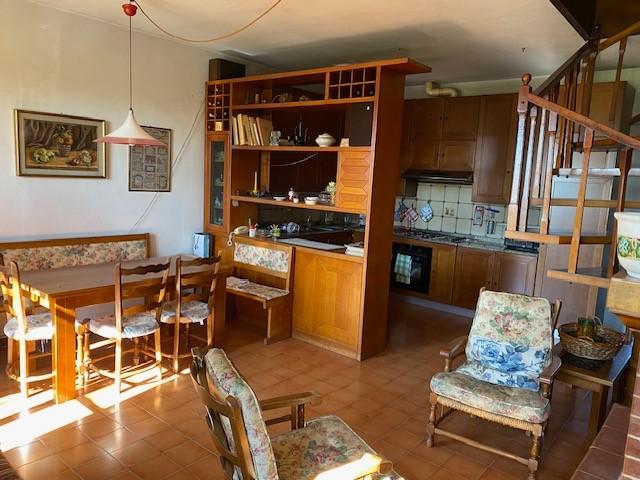 Casa indipendente con giardino a Cascina