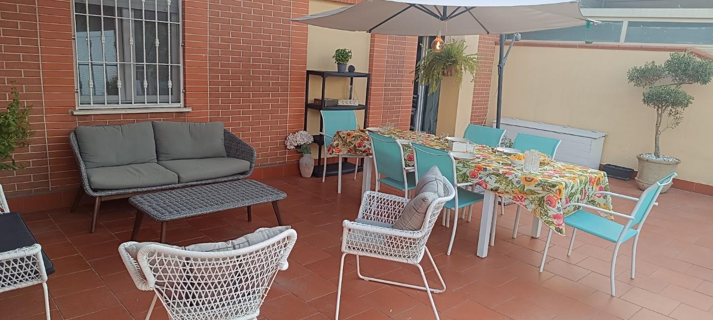 Attico con terrazzo a Cascina