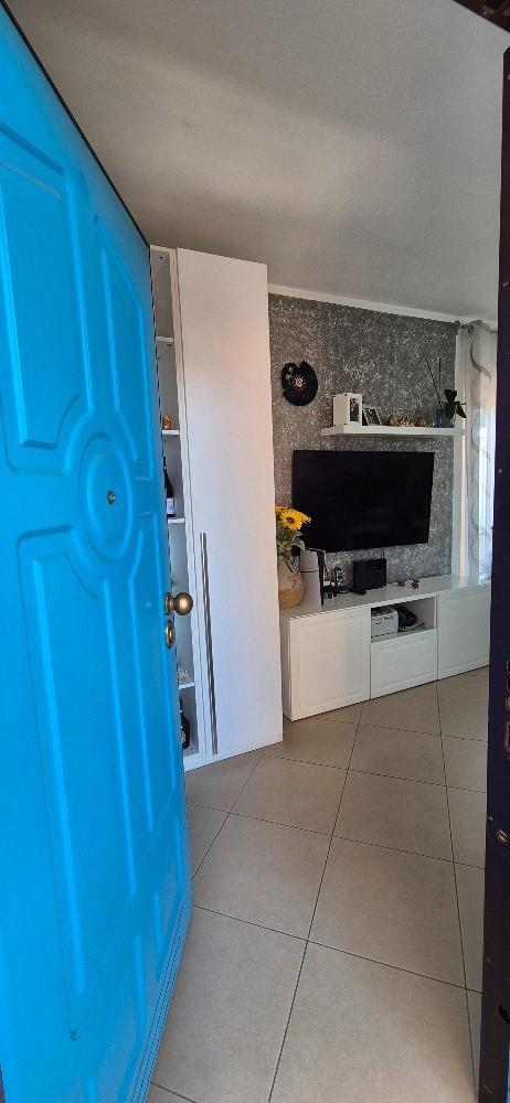 Attico con terrazzo a Cascina