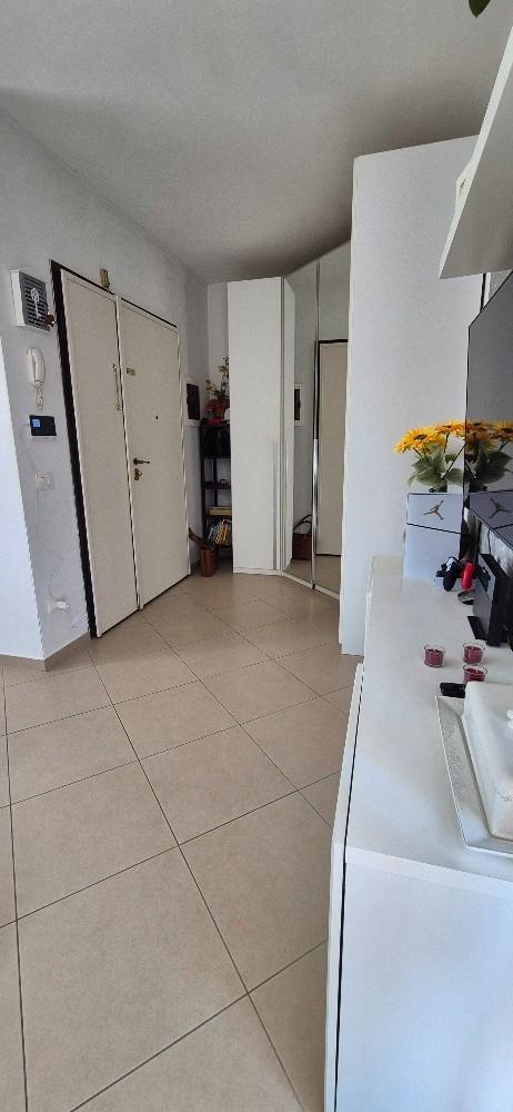 Attico con terrazzo a Cascina