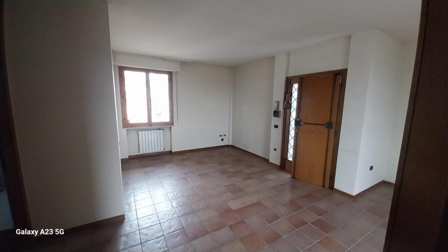 Appartamento con terrazzo a Santa Croce sull'Arno