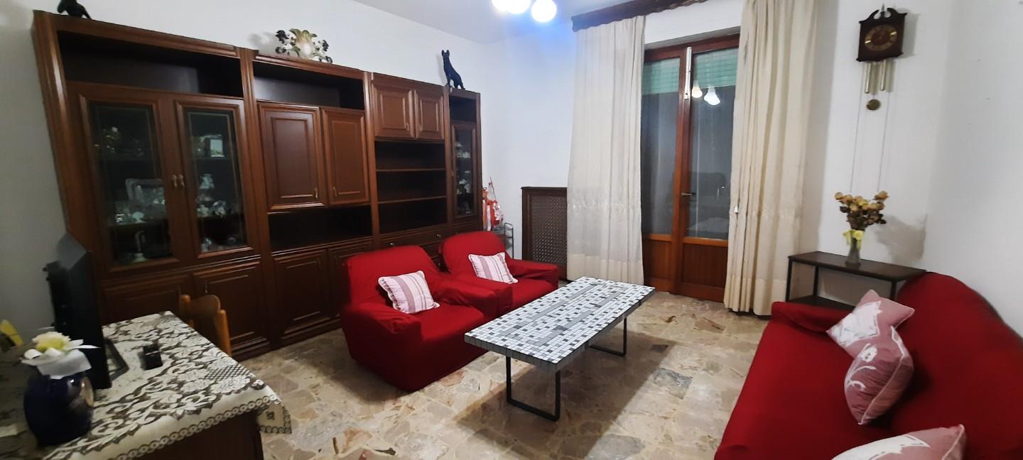 Appartamento con terrazzi a Castelfranco di Sotto