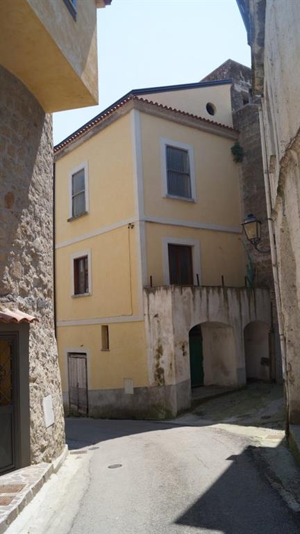 Vendesi stabile/palazzo via chiesa Ruviano