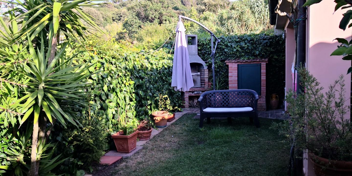 Casa indipendente con giardino, Livorno montenero alto