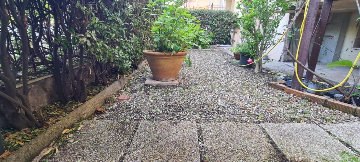 Quadrilocale con giardino, Livorno montebello