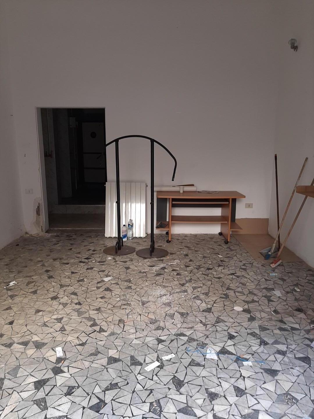 Casa vacanza Bilocale in vendita, Livorno centro