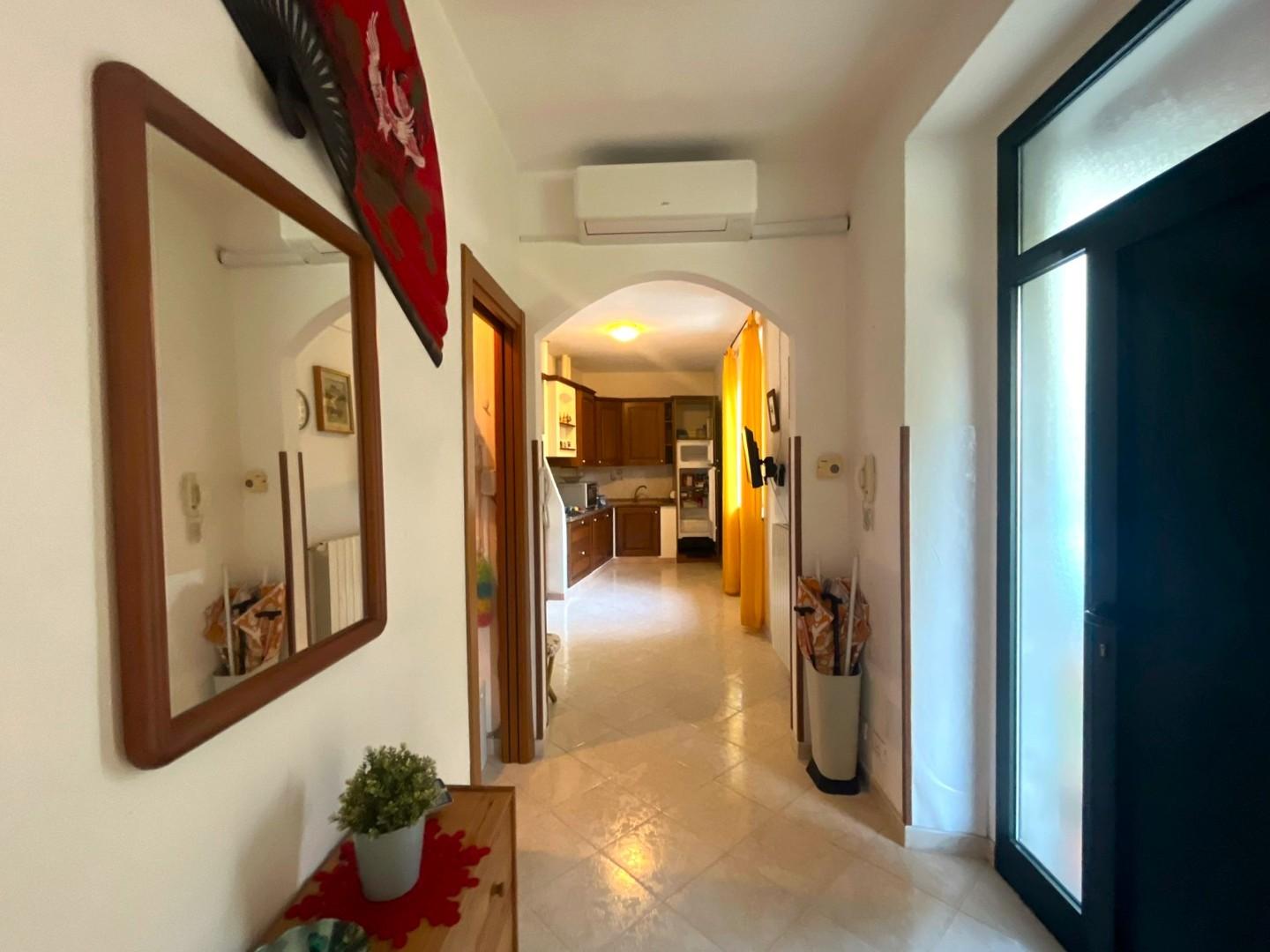 Casa indipendente con giardino, Livorno antignano