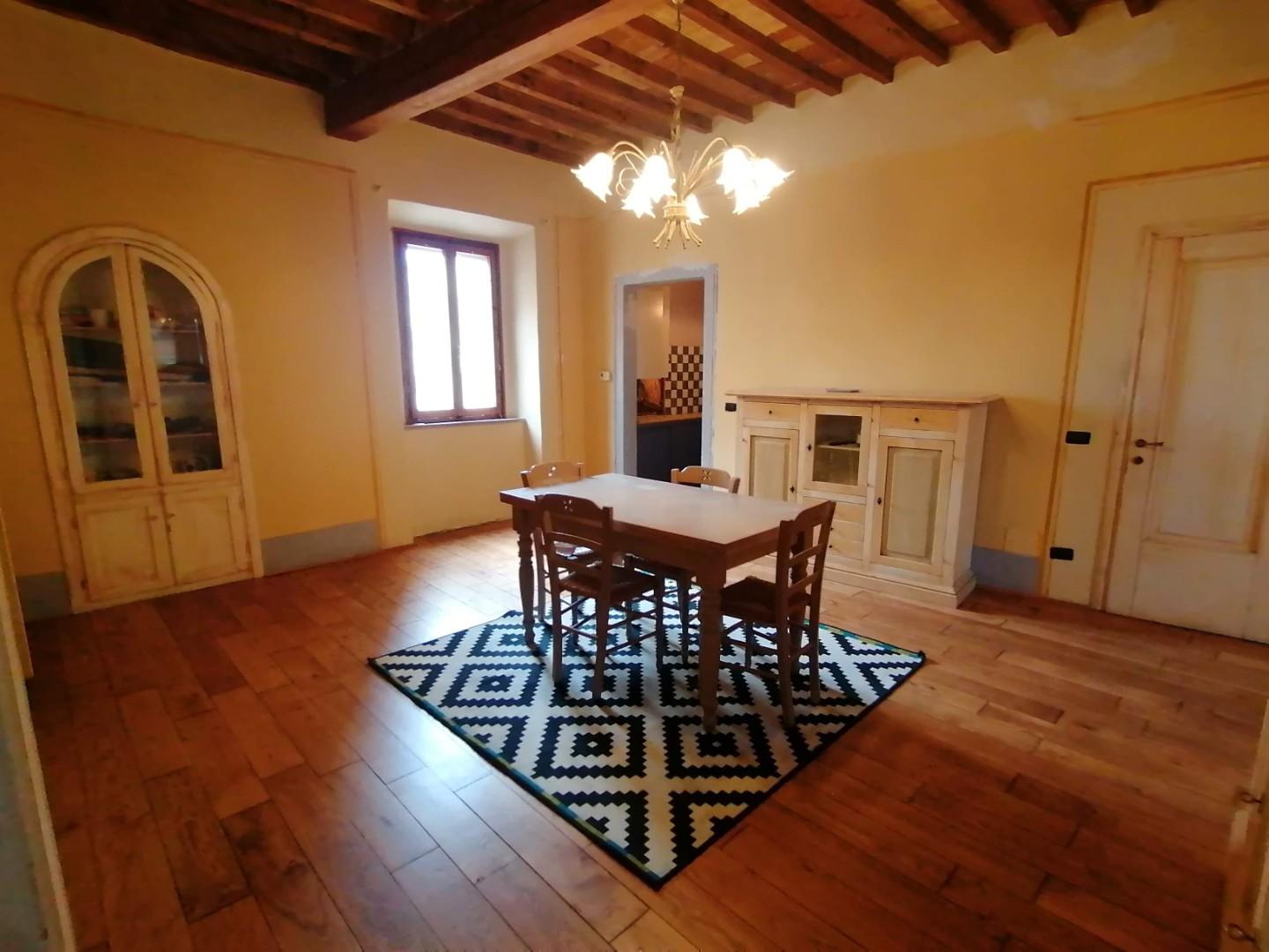 Quadrilocale arredato in affitto, Livorno venezia