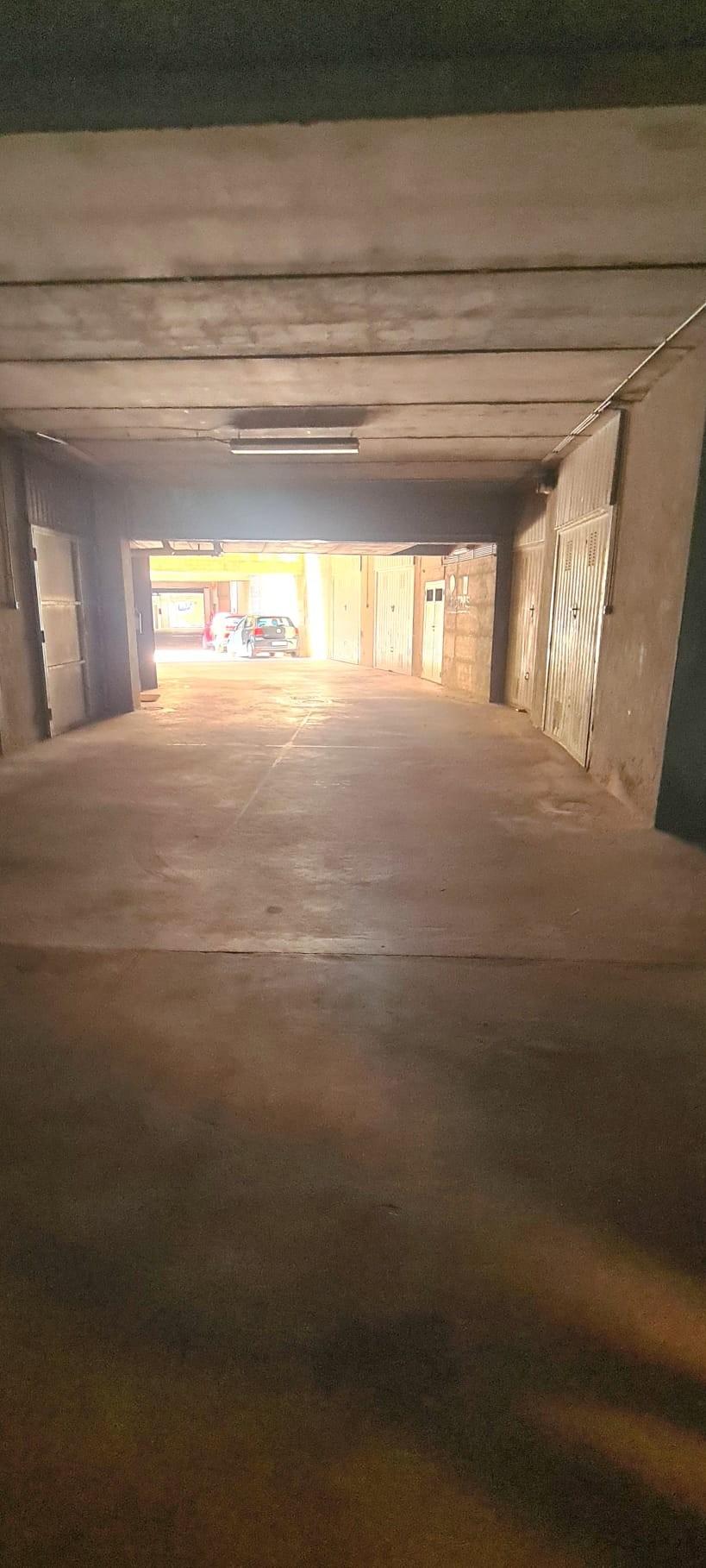 Box/Garage 23mq in vendita a Livorno