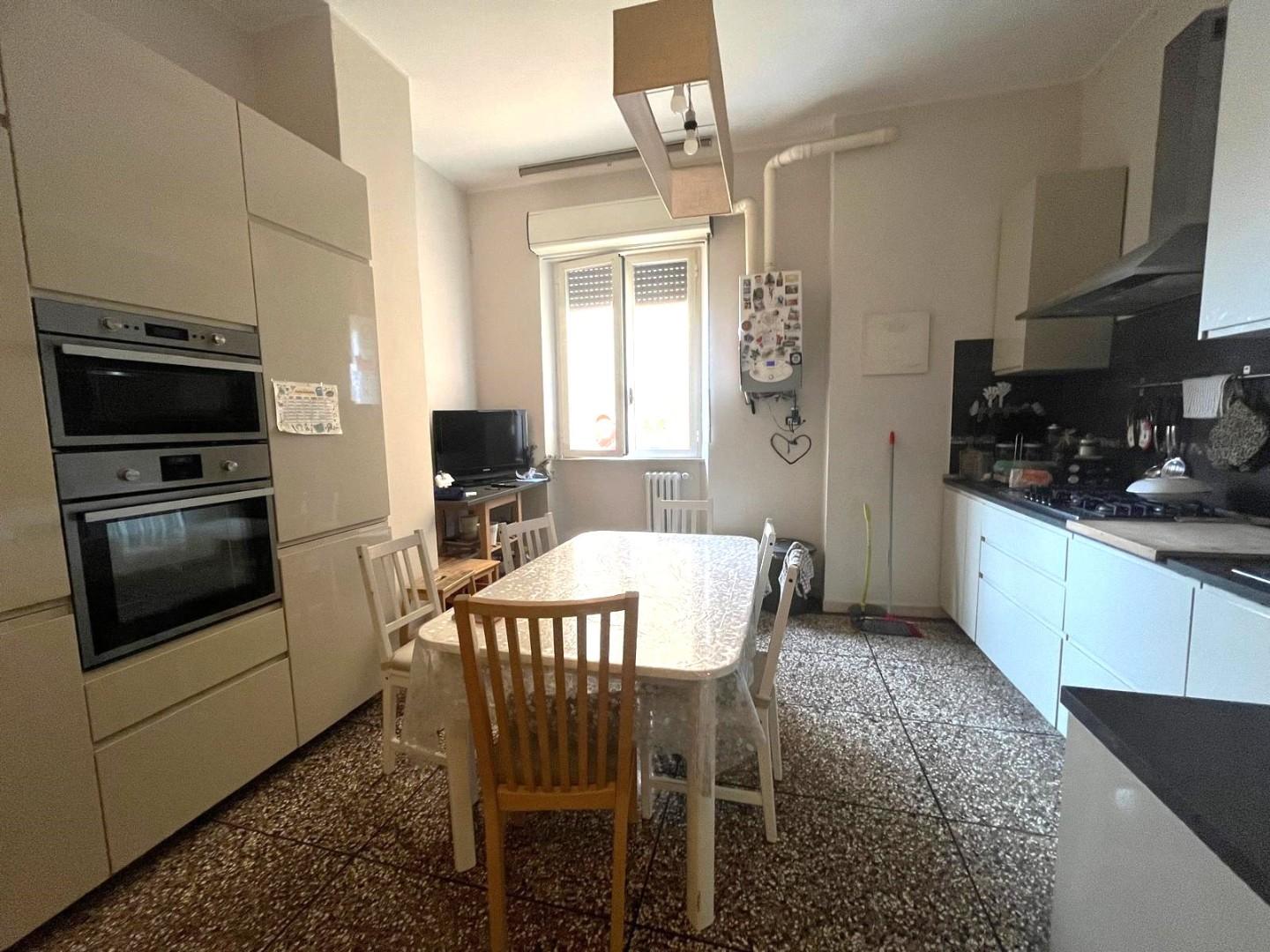 Appartamento ristrutturato, Livorno centro