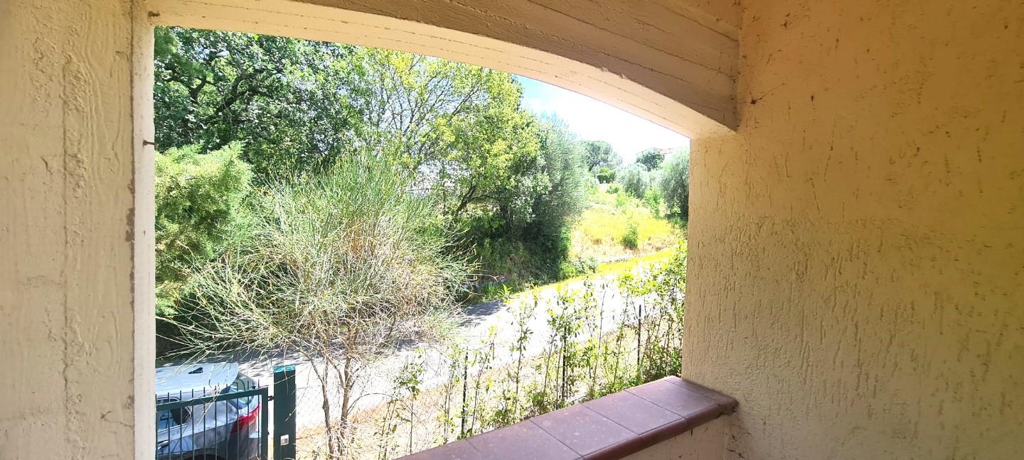 Trilocale con terrazzi a Cinigiano