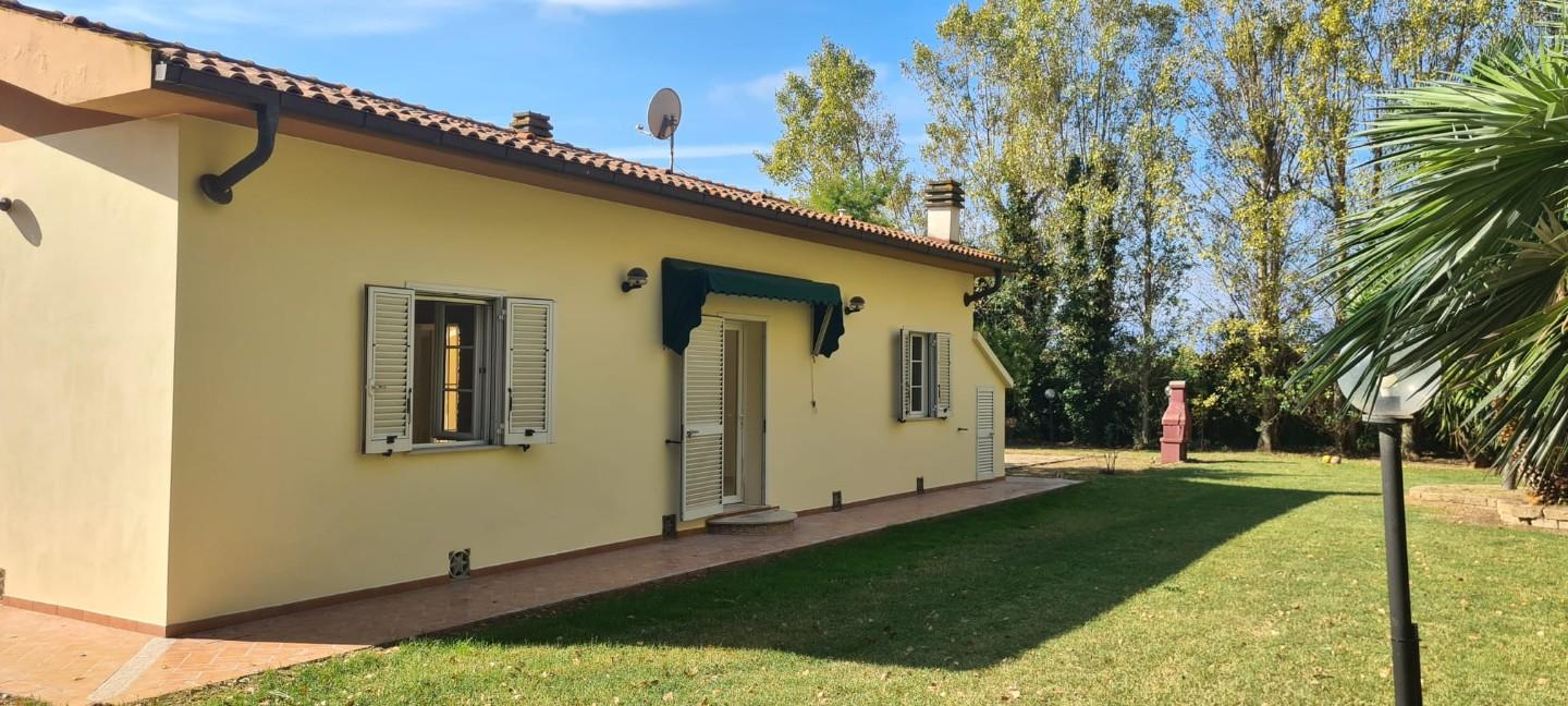 Casa indipendente con giardino, Livorno ardenza terra