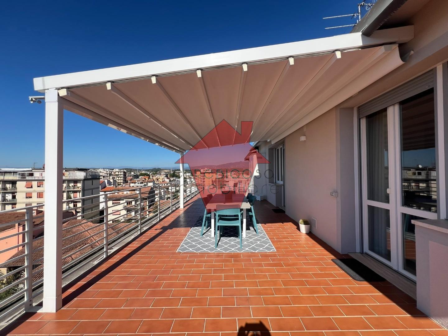 Attico con terrazzo a Empoli