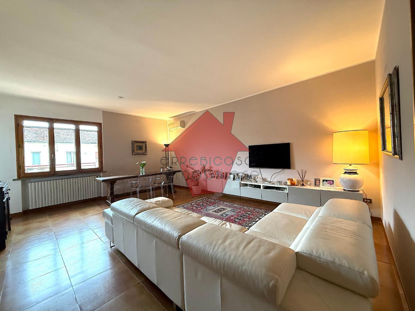 Appartamento con terrazzi, Empoli zona pretura