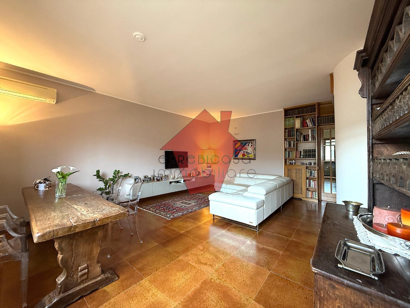 Appartamento con terrazzi, Empoli zona pretura