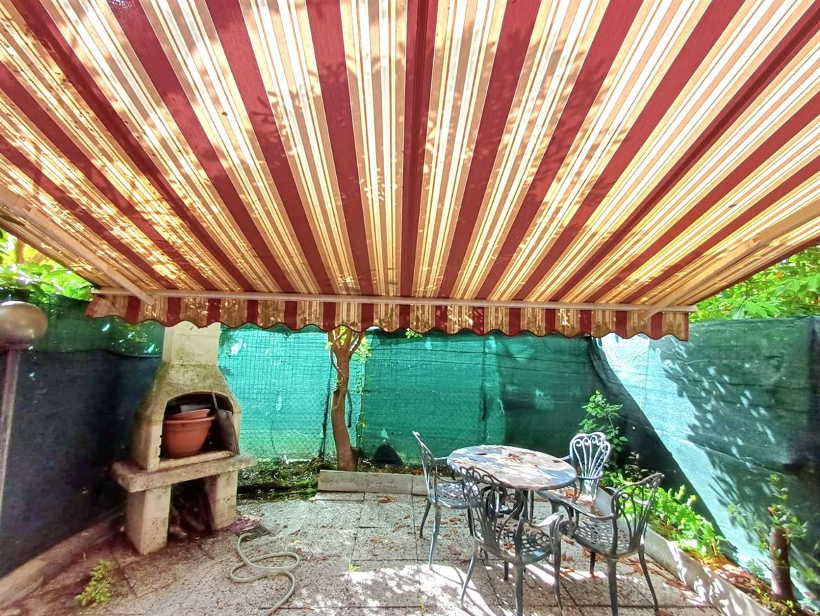 Villa con giardino, Massa marina di