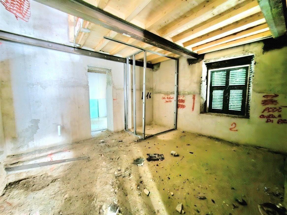 Quadrilocale nuovo, Massa centro storico