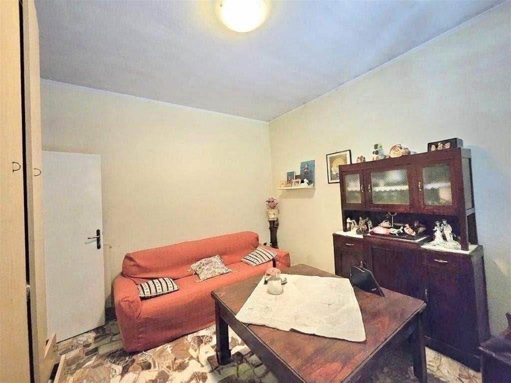Casa indipendente con giardino, Massa marina di