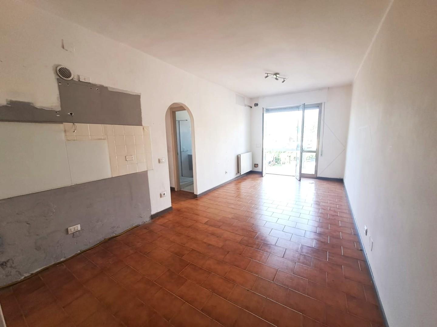 Trilocale in vendita, Massa marina di