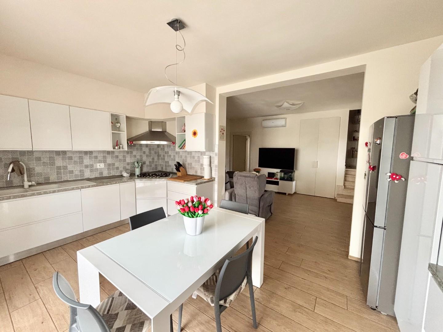 Villa Bifamiliare con giardino a San Miniato