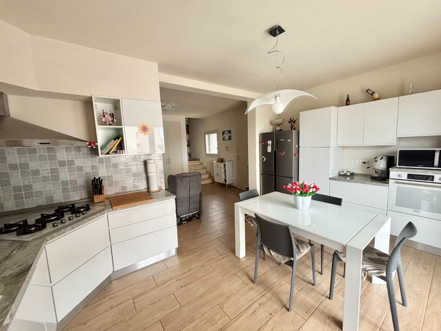 Villa Bifamiliare con giardino a San Miniato