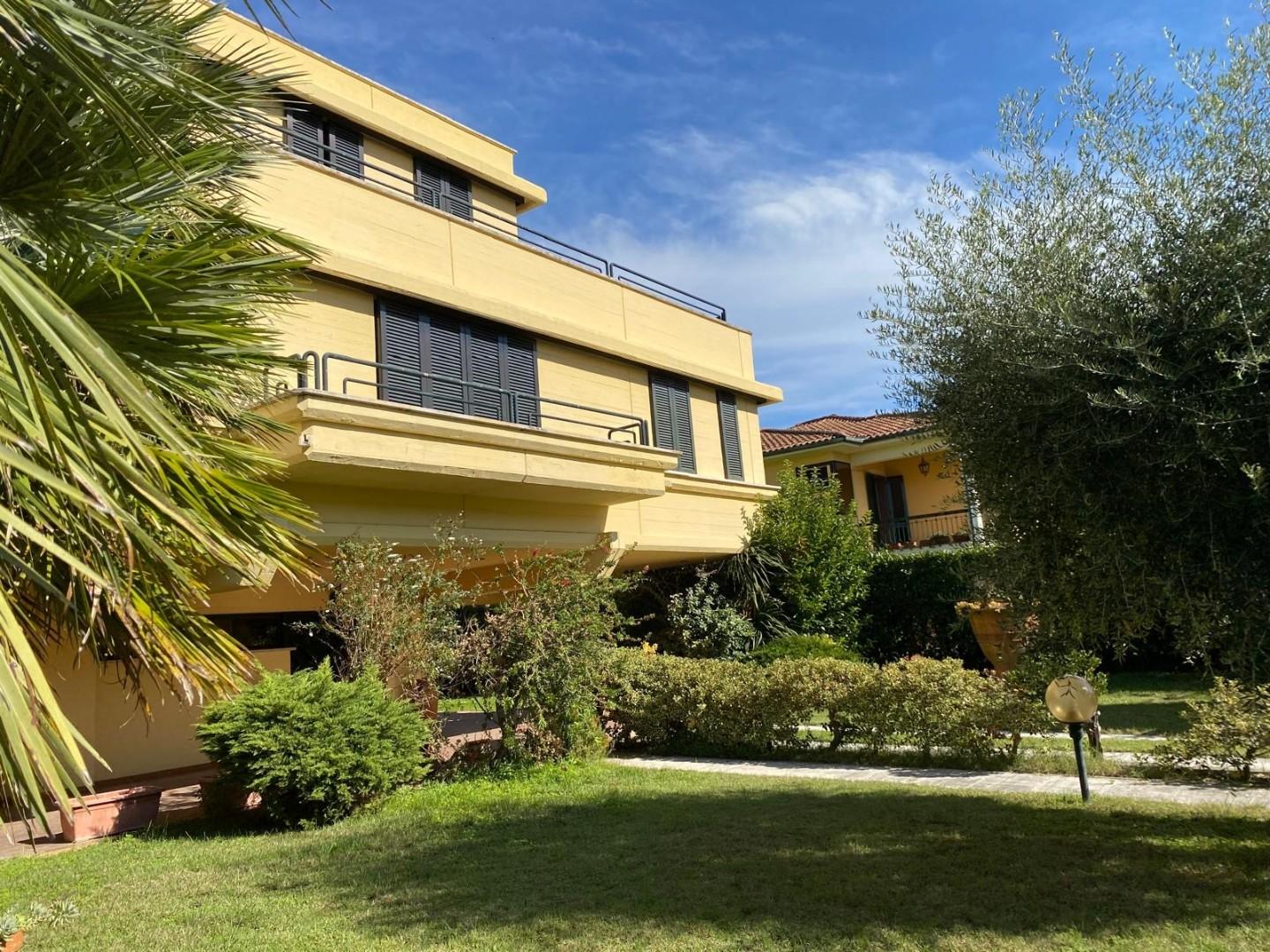Villa con giardino a Castelfranco di Sotto
