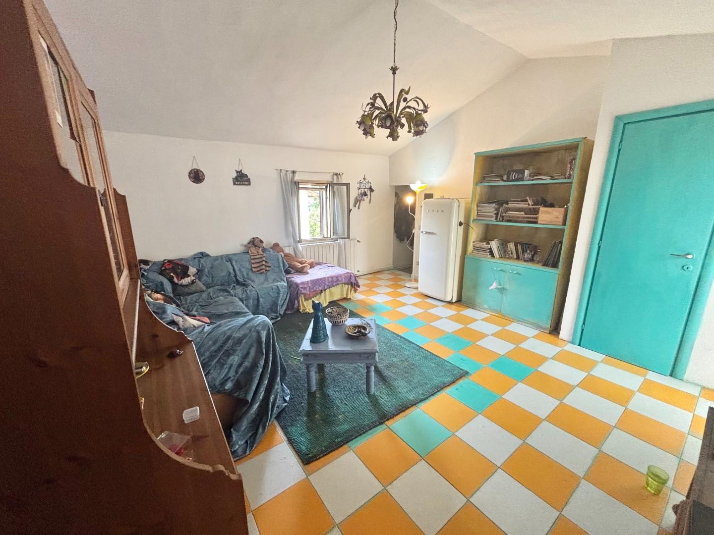 Casa indipendente con terrazzo a San Miniato