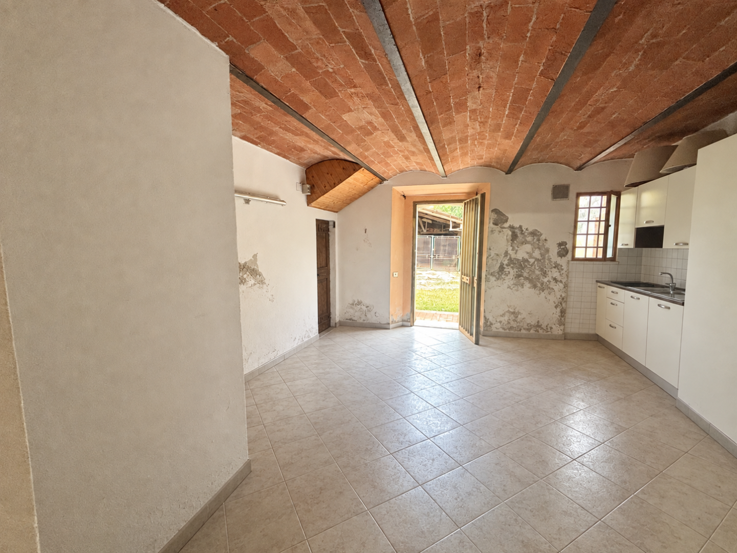 Casa indipendente con terrazzo a San Miniato