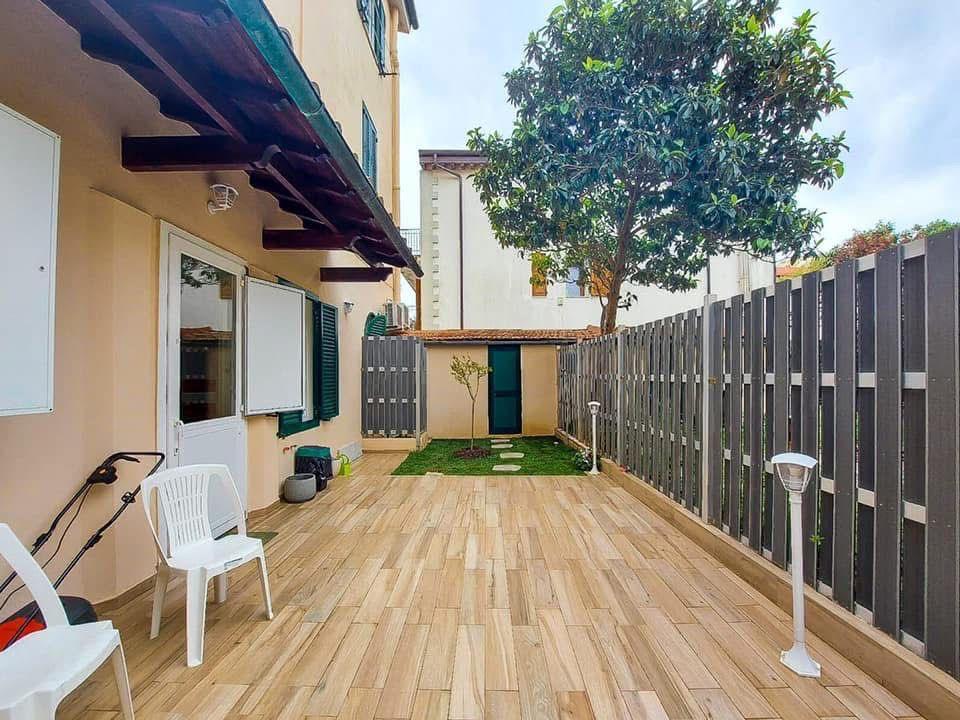 Trilocale con giardino, Livorno ardenza mare