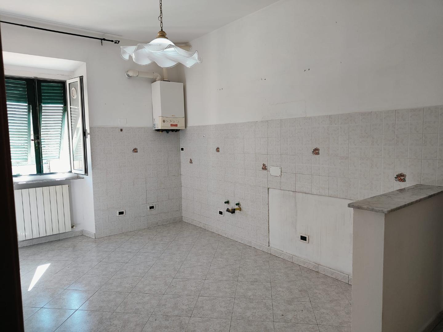Trilocale in vendita, Livorno porta a mare