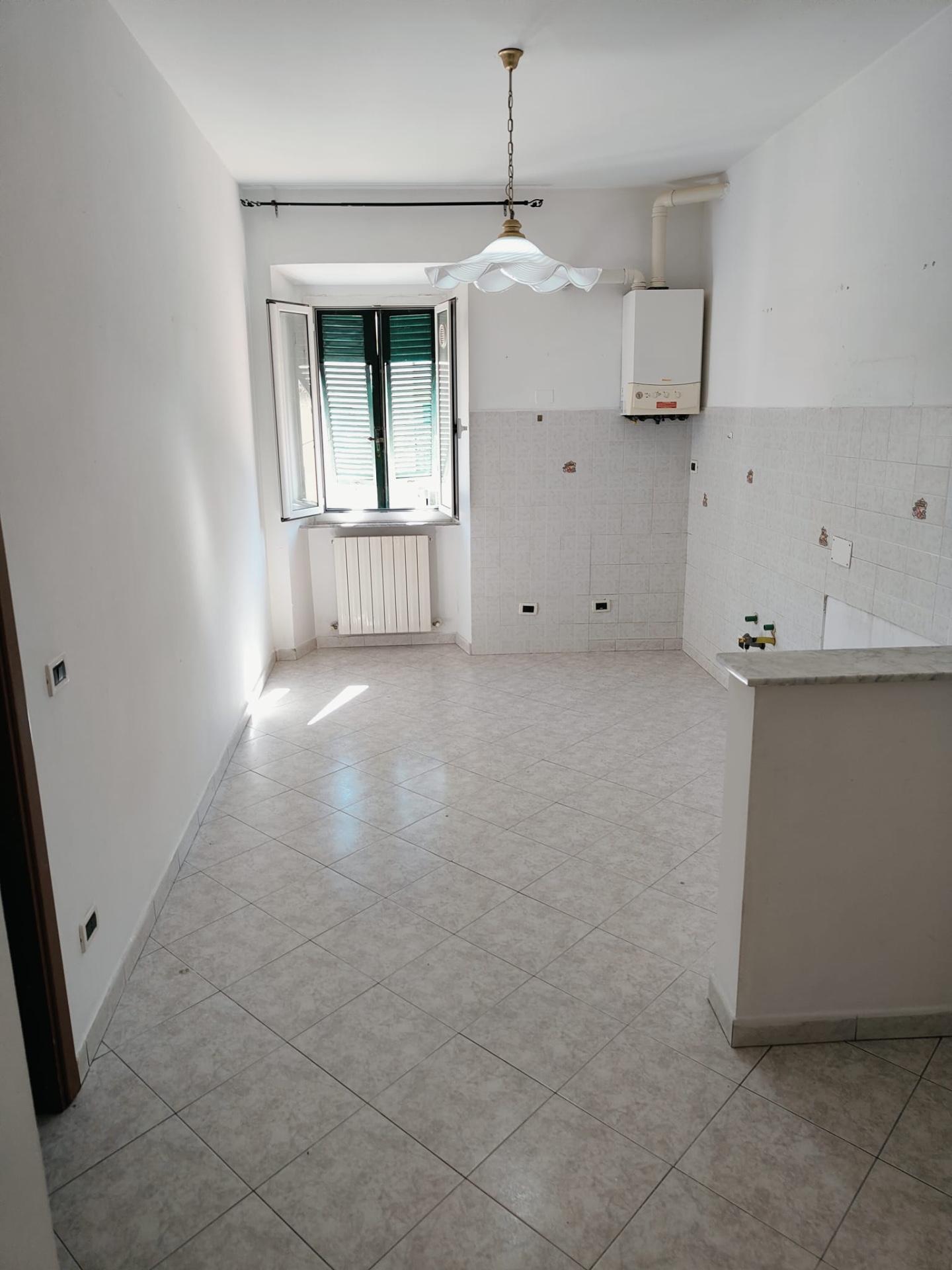 Trilocale in vendita, Livorno porta a mare